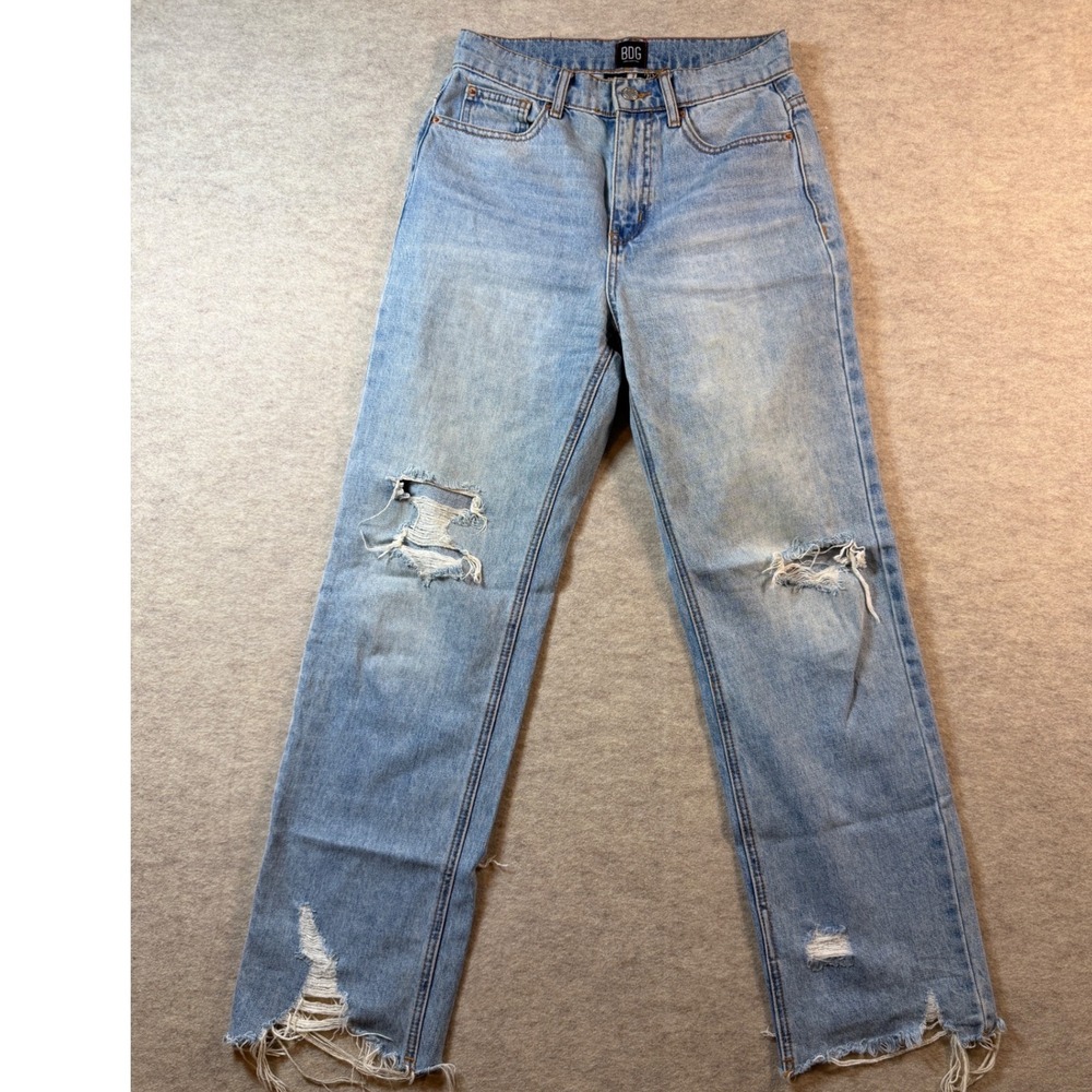 BDG Urban Outfitters Cowboy Jean Light Wash Distressed Straight Leg Size 26